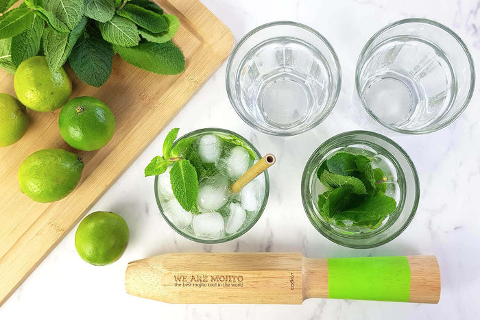 Coffret cadeau Cookut spécial mojito 1 pilon + 2 pailles en verre + 1 livre de recettes