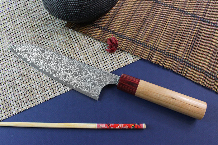 Couteau de chef japonais artisanal Yoshimi Kato 18cm VG10 Nickel Damascus cerisier
