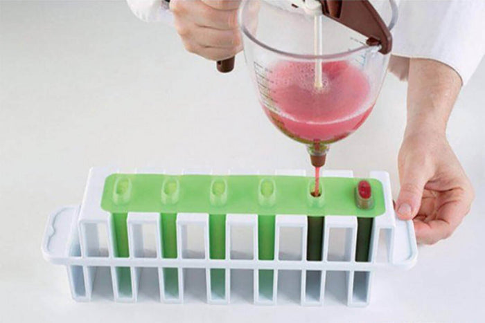 Kit moule à glace Silikomart L'Italiano : 2 moules en silicone et 2 supports en synthétique
