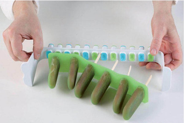 Kit moule à glace Silikomart L'Italiano : 2 moules en silicone et 2 supports en synthétique