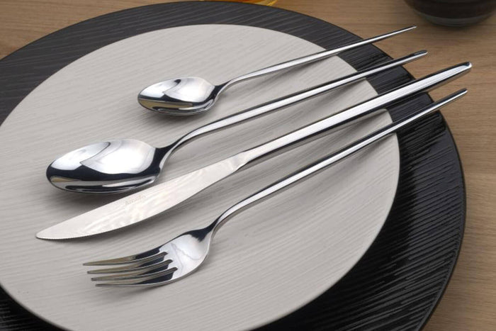 Ménagère 24 couverts Amefa Soprano tout inox 18/0