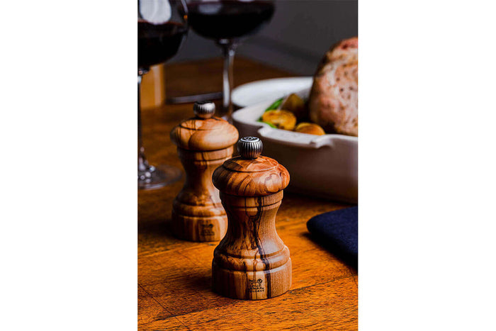 Moulin à poivre manuel Peugeot Bistro Specials bois d'olivier 10cm