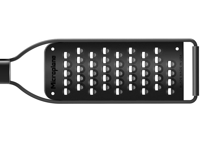 Râpe Microplane Black Sheep très gros grains - 13,6cm
