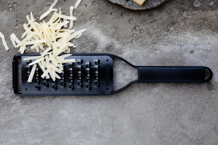 Râpe Microplane Black Sheep très gros grains - 13,6cm